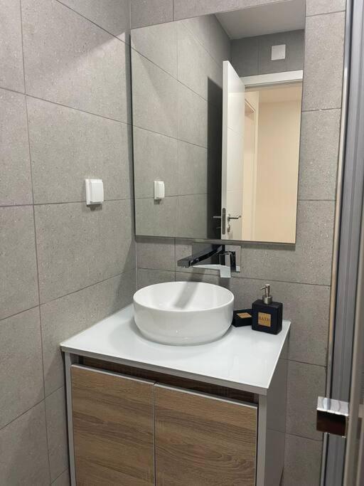 Apartment Lovely 2 Bedroom In South Lisbon Barreiro (Setubal)