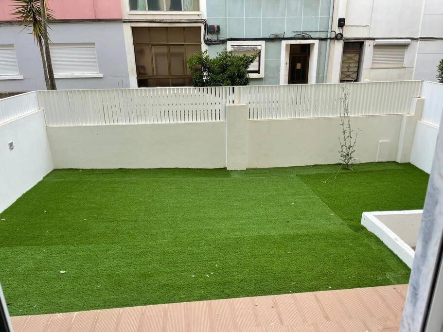 Lovely 2 Bedroom In South Lisbon